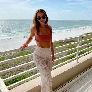 Meet your Posher, Dana